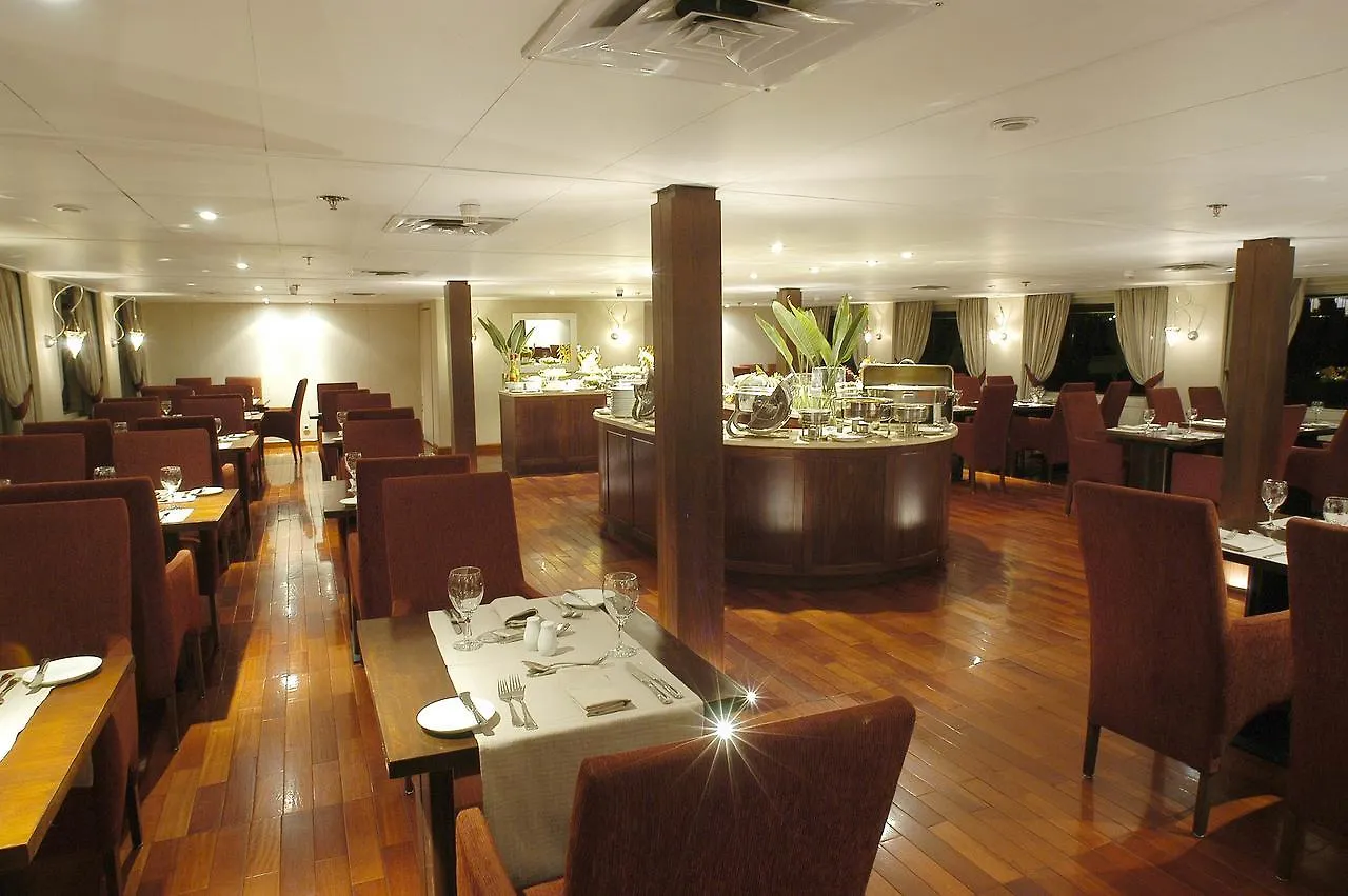 *****  M/Y Alexander The Great Nile Cruise - 4 Nights Every Monday From Luxor - 3 Nights Every Friday From Aswan Egipto